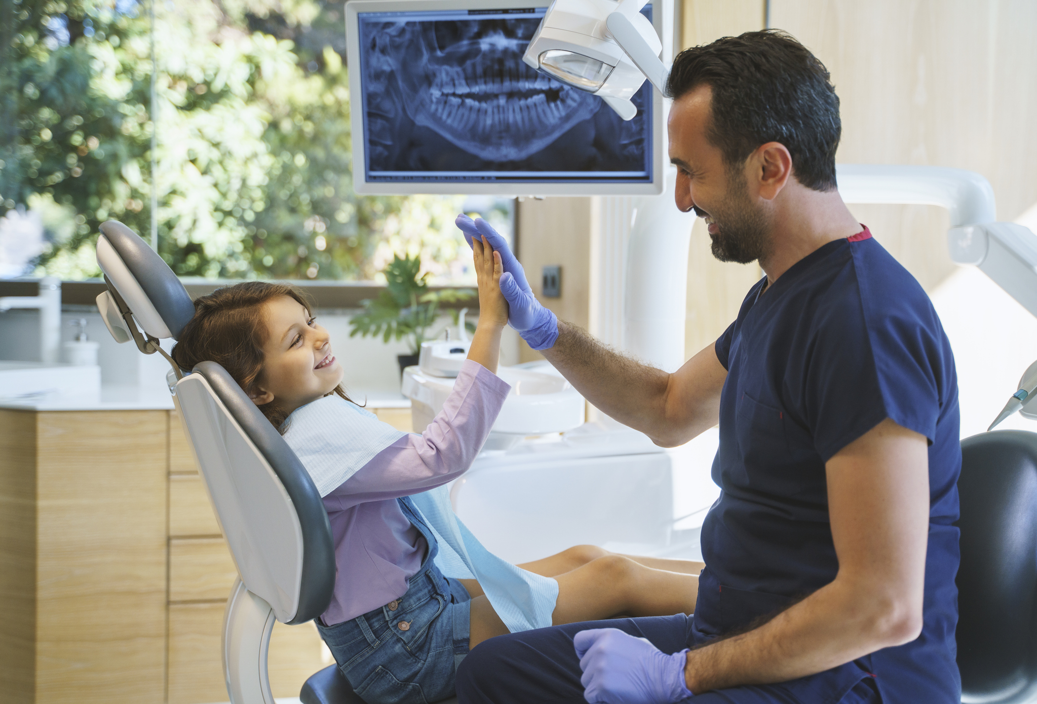Dentist Close to Home Encino